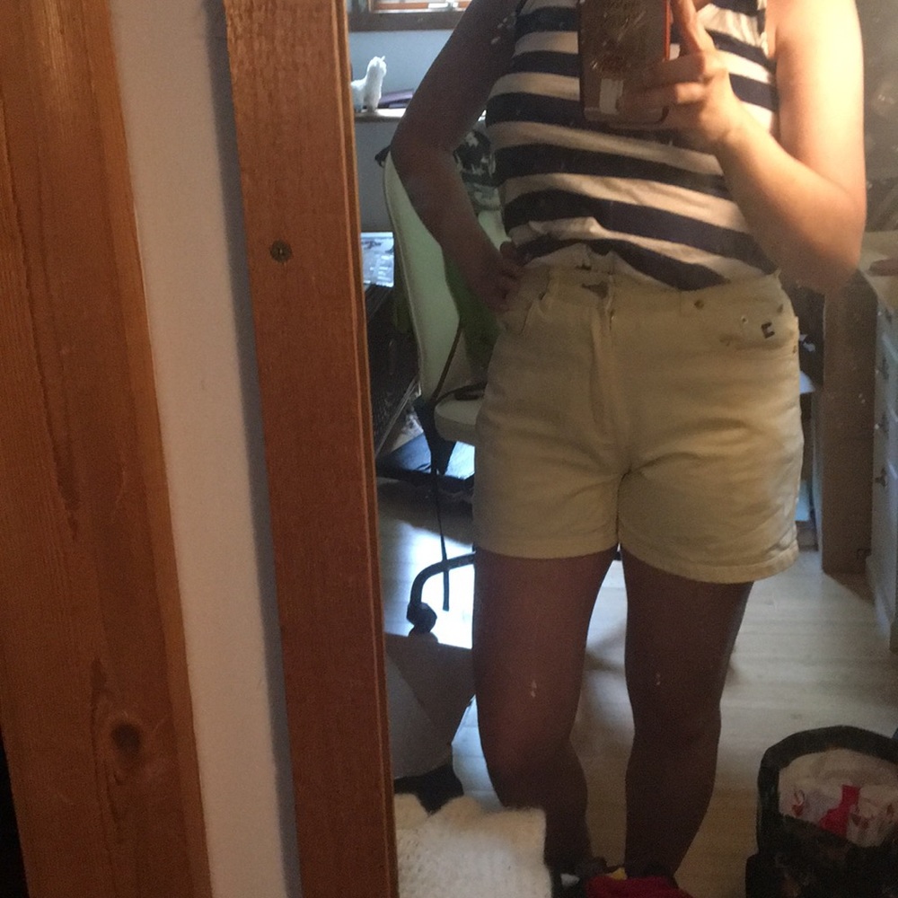 Tommy Hilfiger pale yellow “mom” shorts